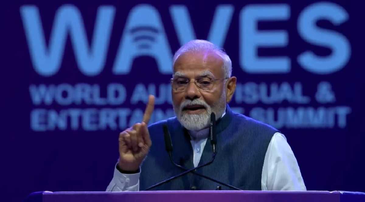 पीएम मोदी ने किया वेव्स समिट का उद्घाटन, बोले- ये एक वेव है- संस्कृति की, रचनात्मकता की