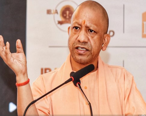 पाकिस्तानियों से पूछ लेना ब्रह्मोस मिसाइल की ताकत, लखनऊ में गरजे सीएम योगी  आदित्यनाथ 