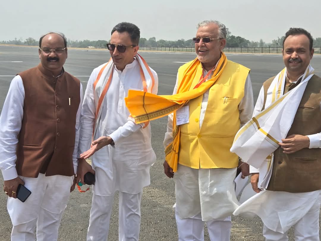 Shahjahanpur: गंगा एक्सप्रेसवे पर वायुसेना की गर्जना 