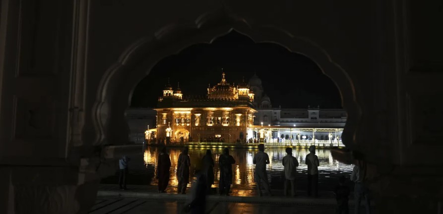 अमृतसर में शाम 6 बजे से सुबह 6 बजे तक ब्लैक आउट, प्रशासन ने जारी की गाइडलाइन