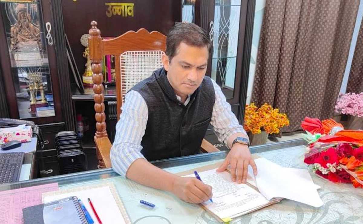 उत्तर प्रदेश में छह आईएएस अधिकारियों के तबादले, प्रेम प्रकाश मीणा बने अलीगढ़ के नगर आयुक्त