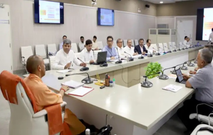 योगी सरकार की बड़ी पहल, ट्रांसजेंडर समुदाय को मिलेगा राशनकार्ड