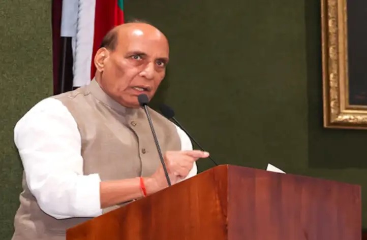 भुज एयरबेस से गरजे रक्षा मंत्री राजनाथ सिंह: ऑपरेशन सिंदूर अभी ट्रेलर था, पूरी फिल्म बाकी है
