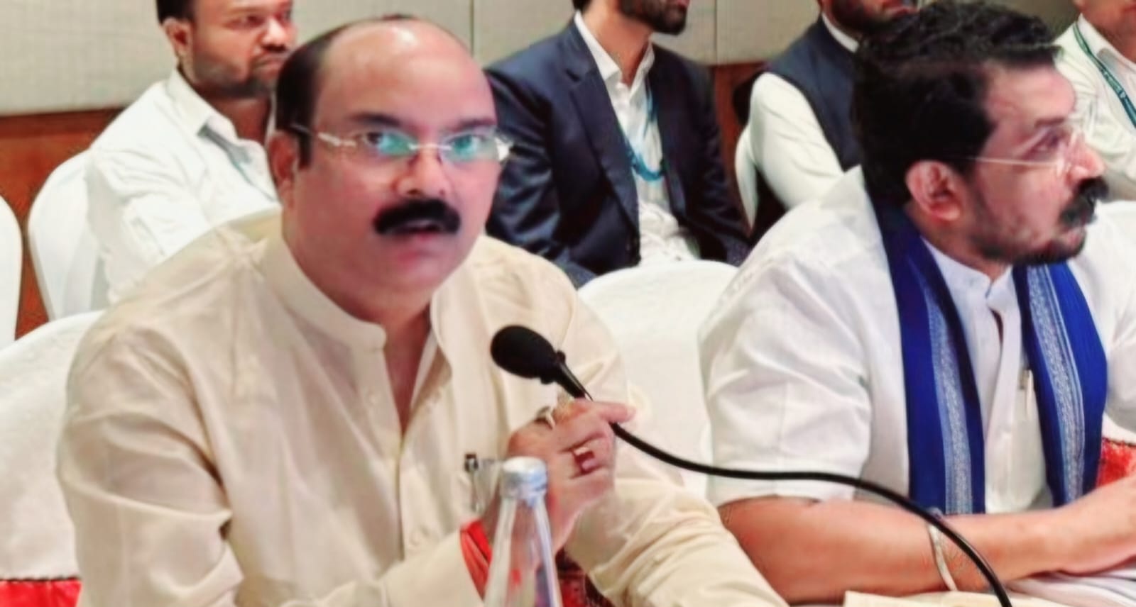हिमाचल प्रदेश के शिमला में एससी-एसटी के कल्याण संबंधी संसदीय समिति की बैठक में शामिल हुए शाहजहांपुर सांसद अरूण सागर