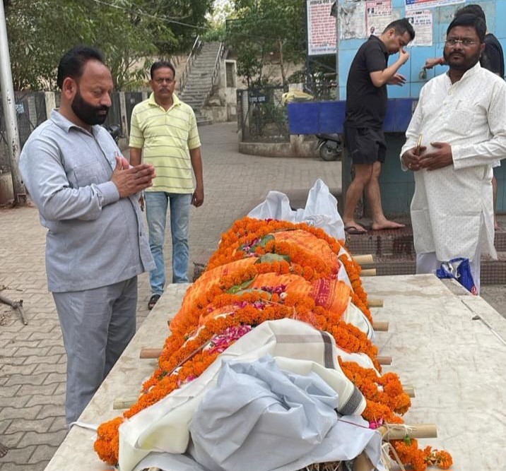 वरिष्ठ पत्रकार श्री संजीव शुक्ला के निधन पर पत्रकारों, राजनेताओं,समाजसेवियों सहित सभी ने शोक व्यक्त किया