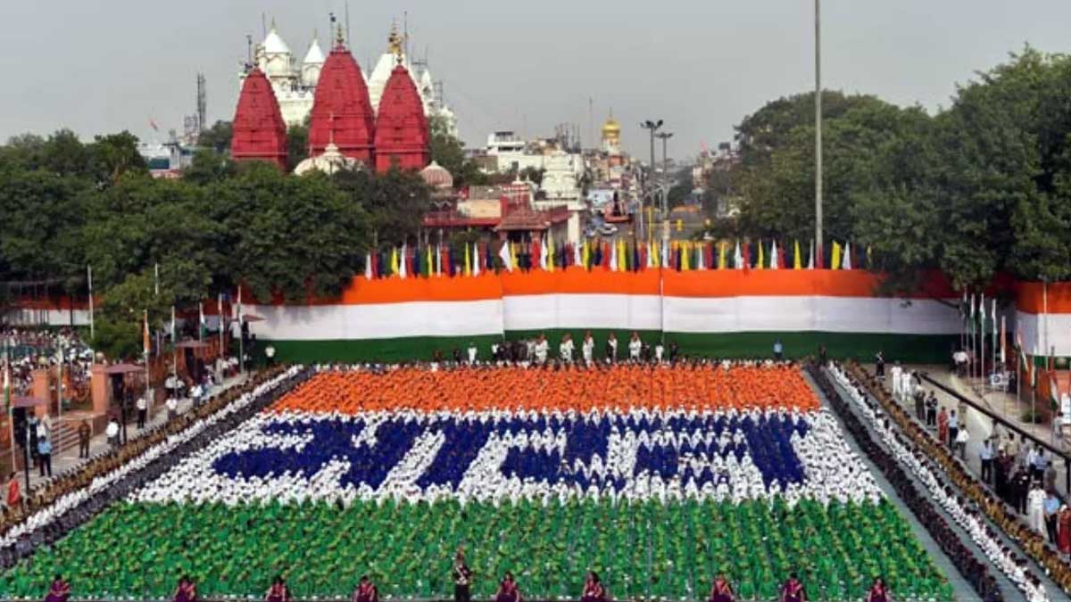 Independence Day 2025: लाल किले पर समारोह देखने का सुनहरा मौका, ऐसे करें टिकट बुकिंग