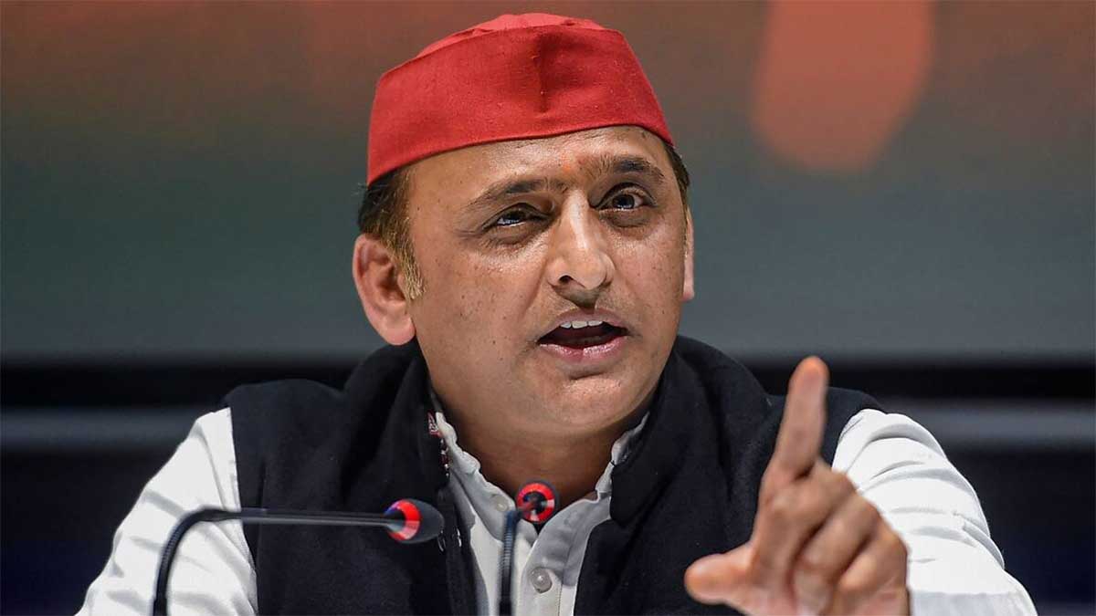 बलरामपुर में दिव्यांग युवती से रेप पर अखिलेश का योगी सरकार पर हमला- जनता से आंख मिलाकर कुछ कहेंगे?