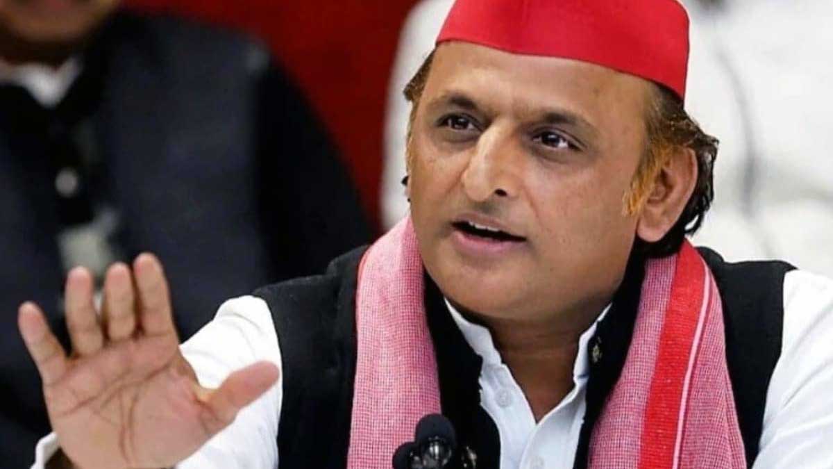 18 हजार शपथपत्र के बावजूद चुनाव आयोग ने कुछ नहीं किया: राहुल गांधी के बाद अखिलेश यादव का बड़ा हमला