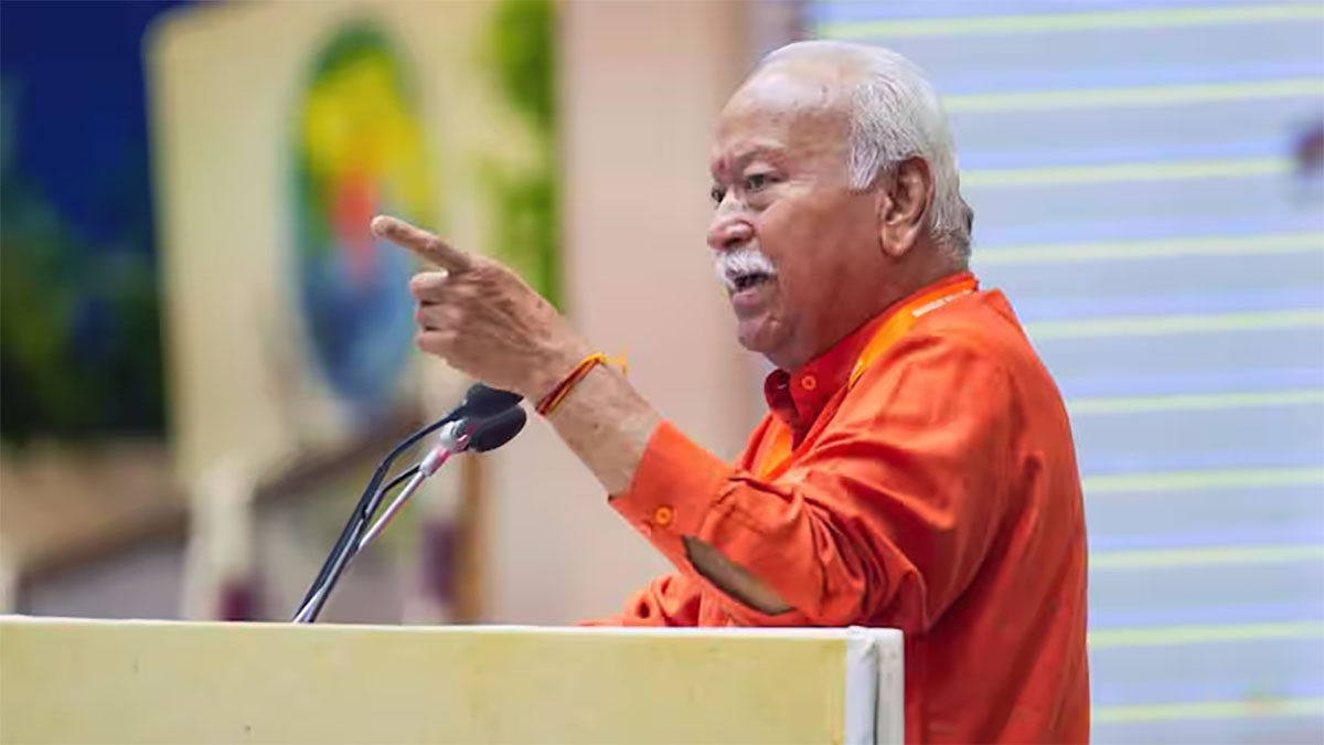 मोहन भागवत का बड़ा बयान: “हर परिवार में हों तीन बच्चे, तभी रहेगा जनसंख्या संतुलन”