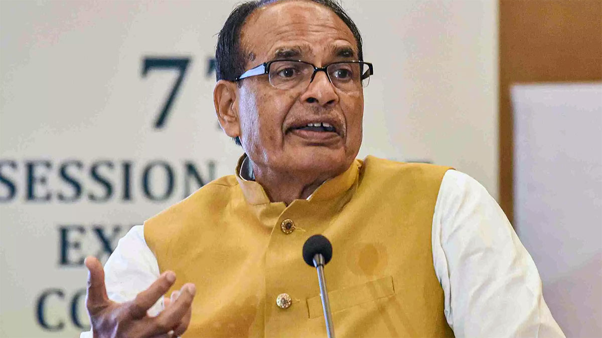 शिवराज सिंह का दावा: राइट ब्रदर्स से भी पुराना था पुष्पक विमान, महाभारत में ड्रोन-मिसाइल तकनीक का जिक्र