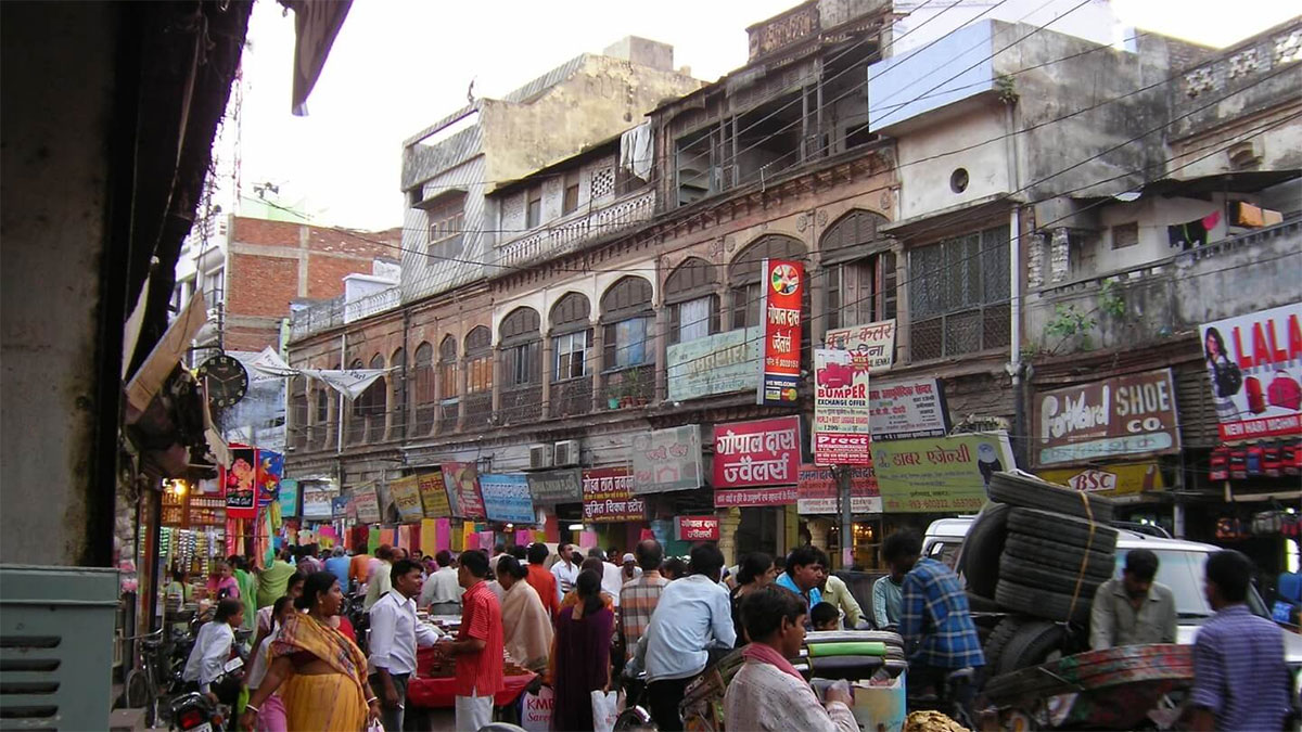 GST 2.0 का पहला दिन बना शॉपिंग फेस्टिवल, टीवी-एसी से लेकर किराना तक की जमकर खरीदारी