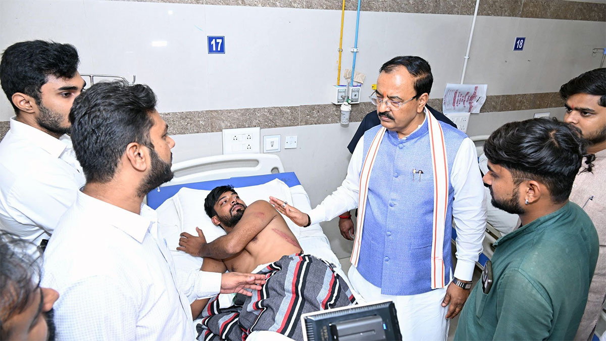 UP News: बाराबंकी लाठीचार्ज पर डिप्टी सीएम केशव मौर्य भड़के, बोले- बर्बर कार्रवाई बर्दाश्त नहीं होगी