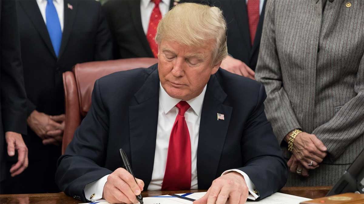 US-India Relations: व्हाइट हाउस में दीवाली पार्टी के दौरान ट्रंप का दावा, भारत अब रूस से तेल नहीं खरीदेगा, बोले- मोदी चाहते हैं यूक्रेन युद्ध खत्म हो