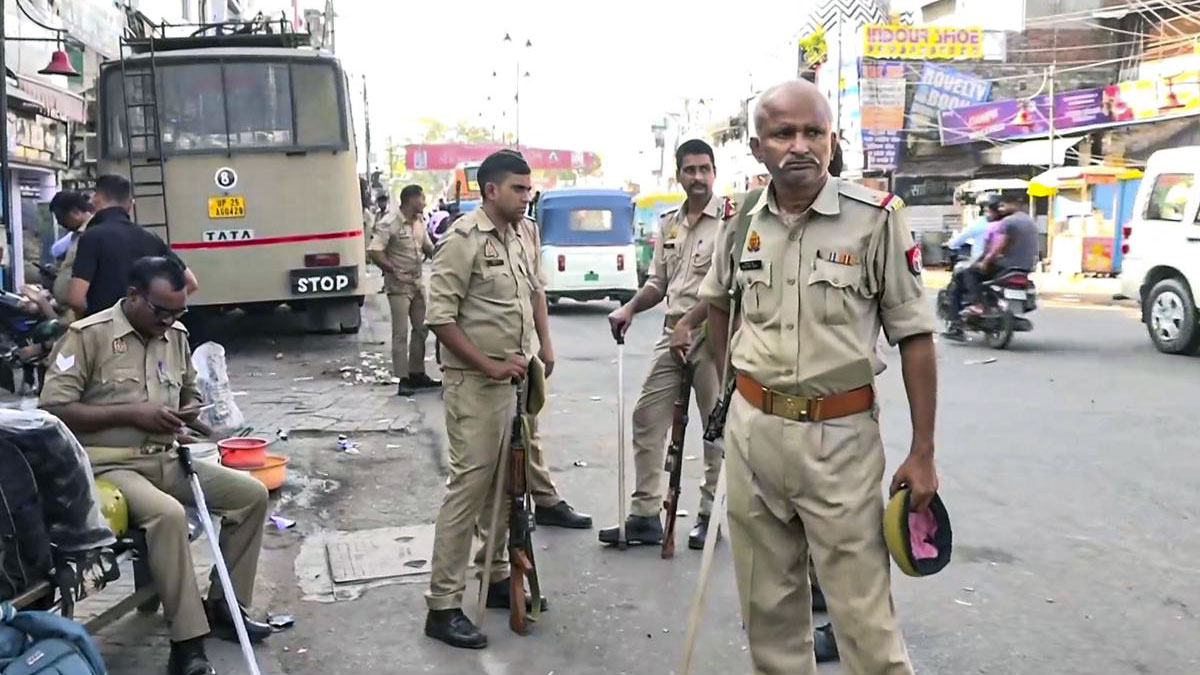 बरेली में इंटरनेट बंद, चार जिलों में हाई अलर्ट; ड्रोन से कड़ी निगरानी