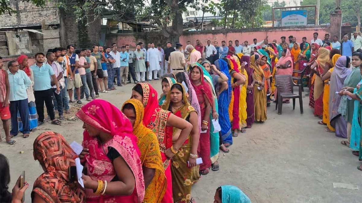 बिहार चुनाव 2025: दूसरे चरण में शाम 5 बजे तक रिकॉर्ड 67.14% वोटिंग, जानें किस जिले में सबसे ज्यादा और कहां हुआ कम मतदान