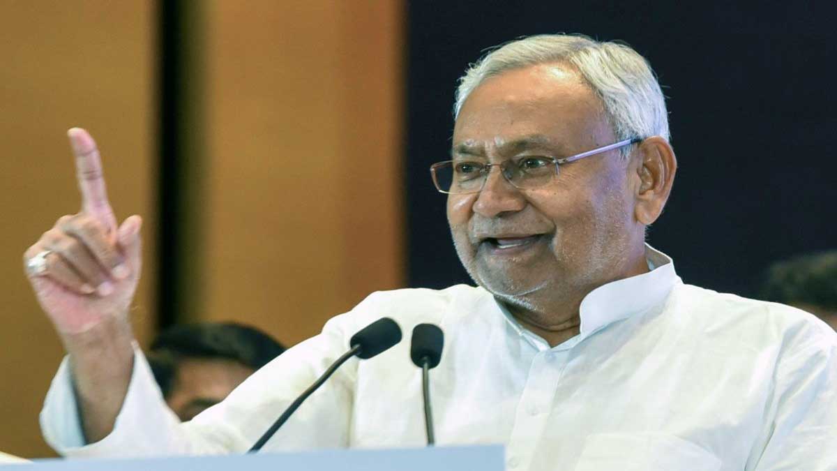 बिहार में सरकारी नौकरी को लेकर नीतीश कुमार का बड़ा आदेश, जनवरी 2026 में पूरे साल का कैलेंडर प्रकाशित करने का निर्देश, अगले 5 साल में 1 करोड़ नौकरी...