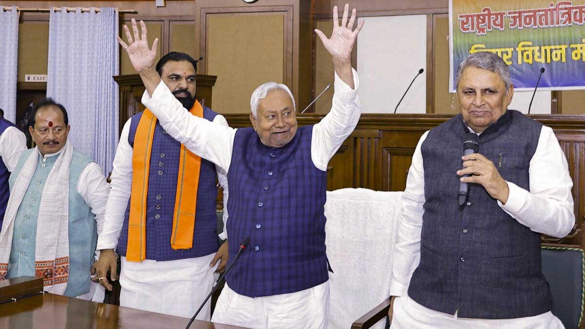बिहार कैबिनेट पोर्टफोलियो, नीतीश कुमार ने गृह विभाग सम्राट चौधरी को दिया, BJP फ्रंट फुट पर! JDU-BJP में किसे मिला फायदा?