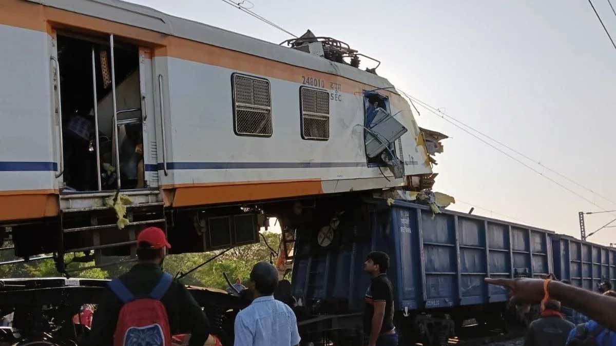 Bilaspur Train Accident: बिलासपुर ट्रेन हादसे में दर्दनाक मंजर, 4 की मौत, रेलवे ने किया मुआवजे का ऐलान