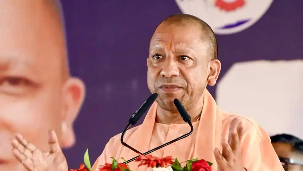 Bihar Election 2025: बिहार चुनाव में सीएम योगी का वार, जंगलराज और गुंडाराज कांग्रेस-राजद की पहचान