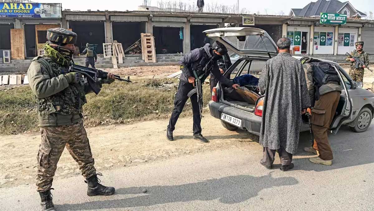 Delhi Blast- डॉ. मुजम्मिल की बहन भी गिरफ्तार, सामने आया बांग्लादेश कनेक्शन