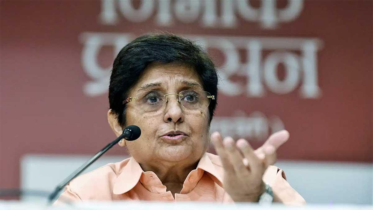 अब सिर्फ मीटिंग नहीं..., दिल्ली की दमघोंटू हवा पर किरण बेदी ने PM मोदी से की ये बड़ी डिमांड, मांगा वाइट पेपर