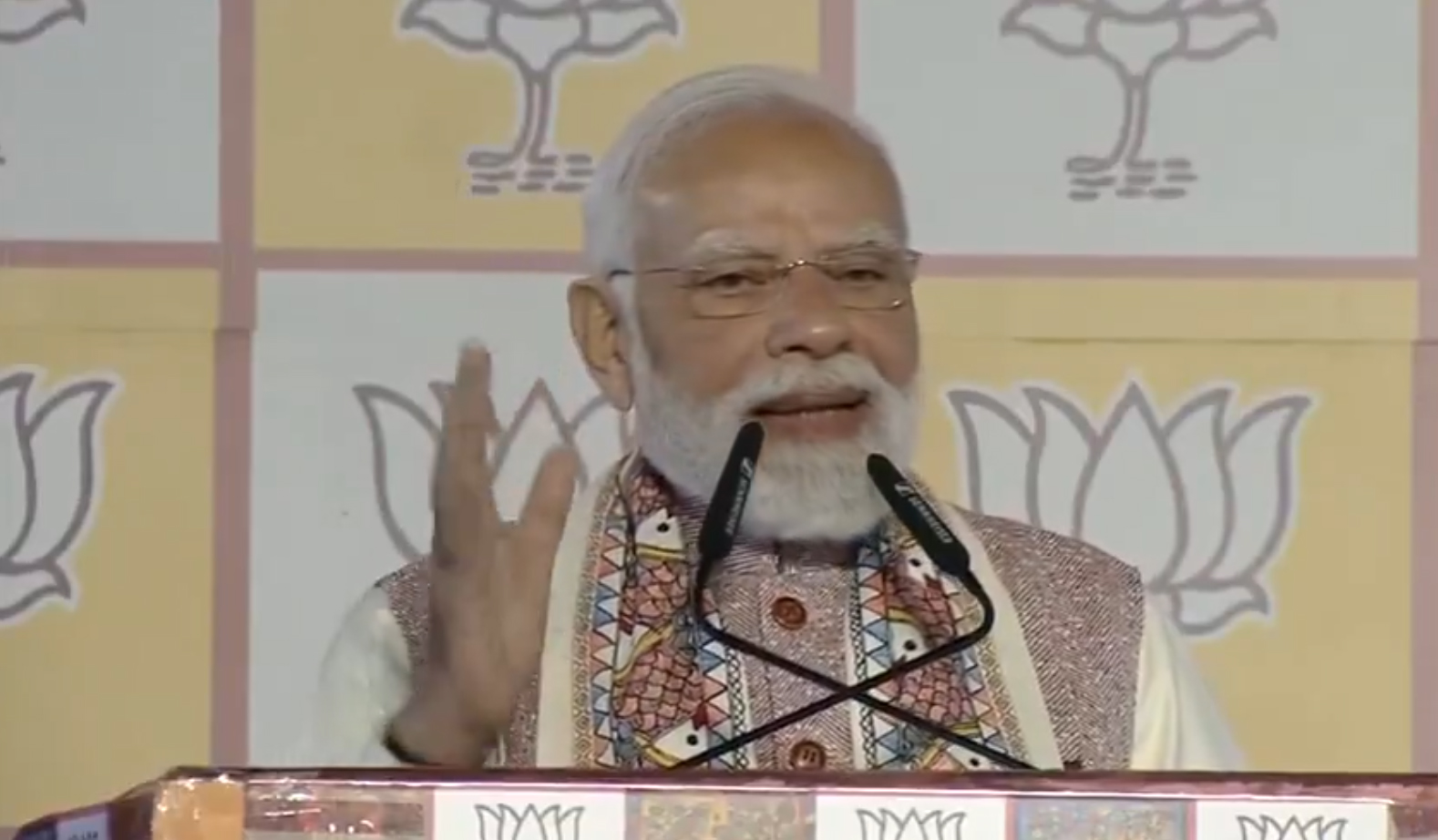 बिहार में प्रचंड जीत के बाद पीएम मोदी का विजय संदेश, बिहार के लोगों ने गर्दा उड़ा दिया, बोले- कट्टा सरकार कभी नहीं लौटेगी
