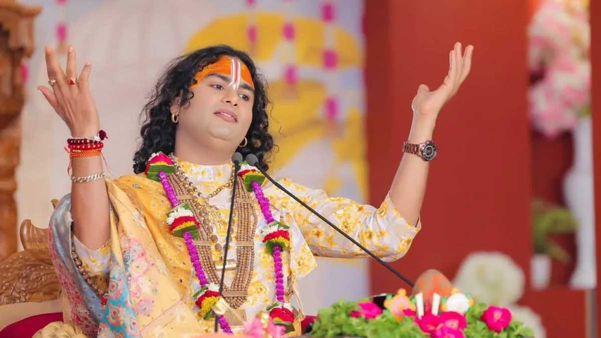 अनिरुद्ध आचार्य पर केस दर्ज करने का आदेश, याचिकाकर्ता बोलीं- मैंने संकल्प लिया था कि मुकदमा दर्ज करवाकर ही रहूंगी