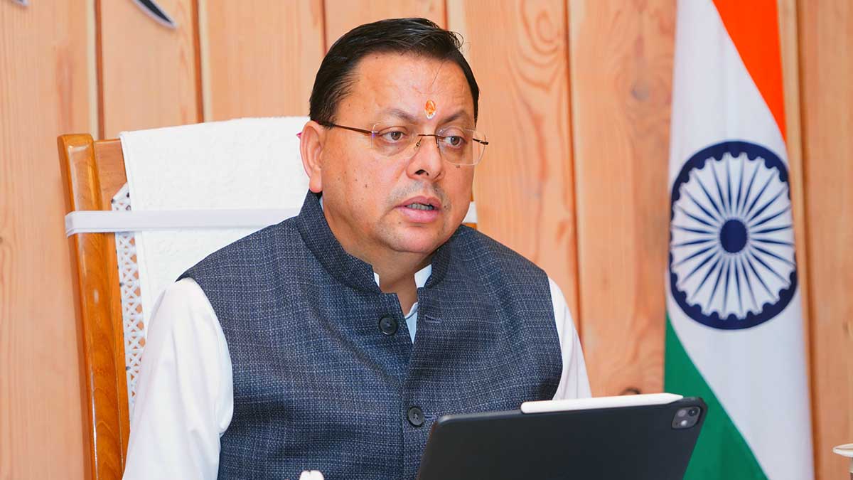 अब सरकारी स्कूलों में गूंजेंगे गीता के श्लोक, CM धामी का बड़ा फैसला, रामायण भी होगी पाठ्यक्रम का हिस्सा