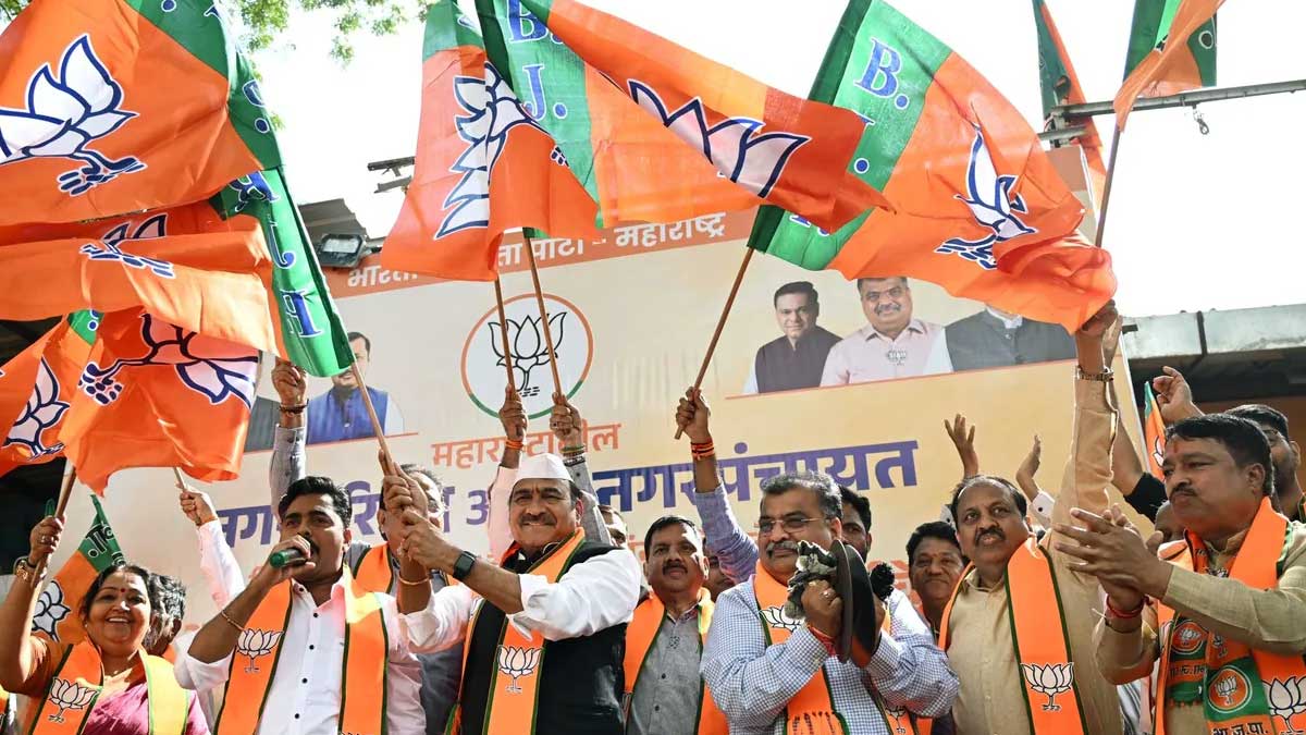 महाराष्ट्र में महायुति की महाजीत, नगर निकाय चुनावों में विपक्ष का सूपड़ा साफ, बीजेपी बनी नंबर 1 पार्टी