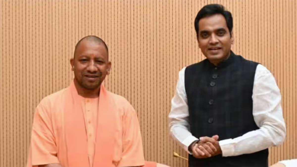 UP Politics: यूपी को मिलेगा नया डिप्टी CM? राजनाथ सिंह के बेटे पंकज सिंह सहित 6 नए मंत्री हो सकते हैं शामिल