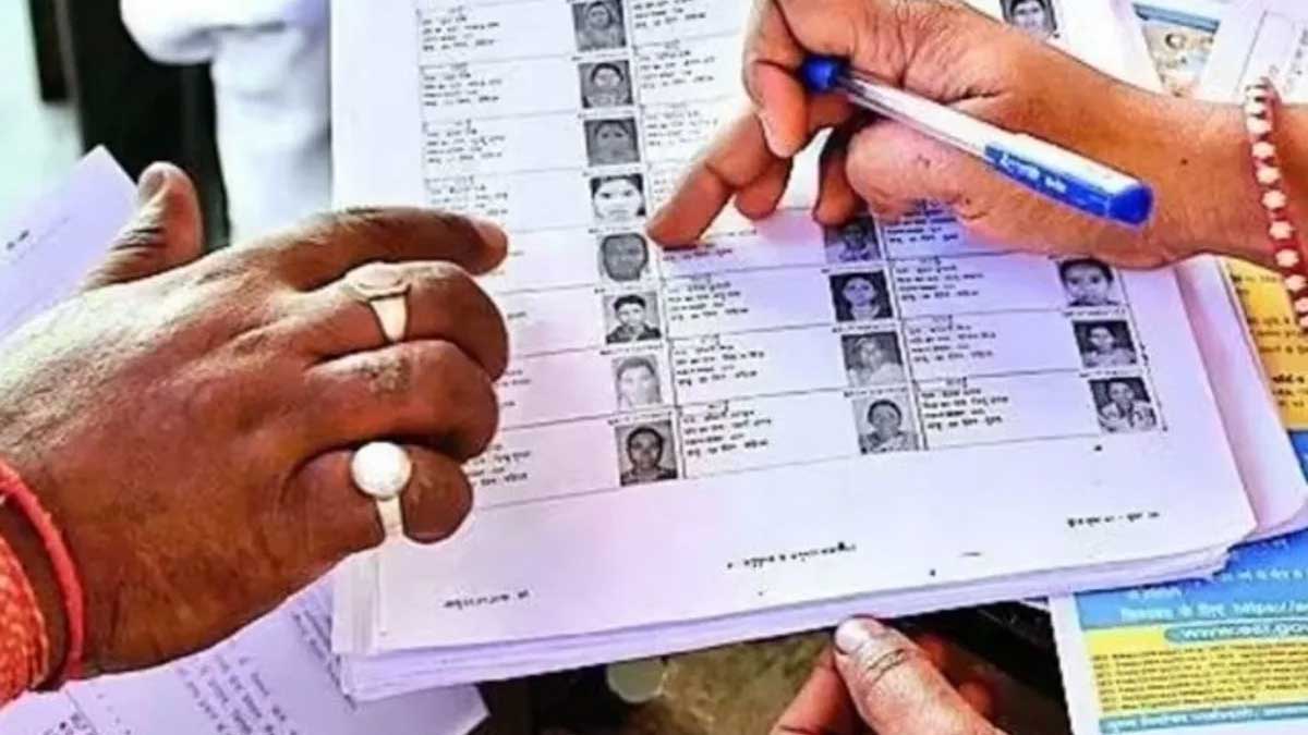 यूपी में बढ़ सकती है SIR की तारीख? अब तक 19.15% गणना प्रपत्र नहीं लौटे, मुख्य निर्वाचन अधिकारी ने दो सप्ताह का अतिरिक्त समय मांगा