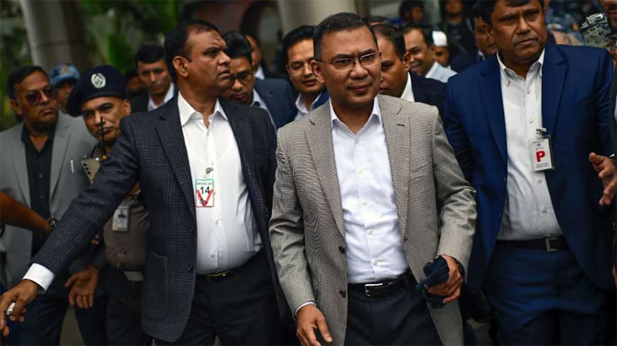 17 साल बाद लंदन से लौटते ही तारिक रहमान ने भरी हुंकार, बोले- शहीदों के खून का बदला ऐसे चुकाएंगे, उस्मान हादी का भी किया जिक्र