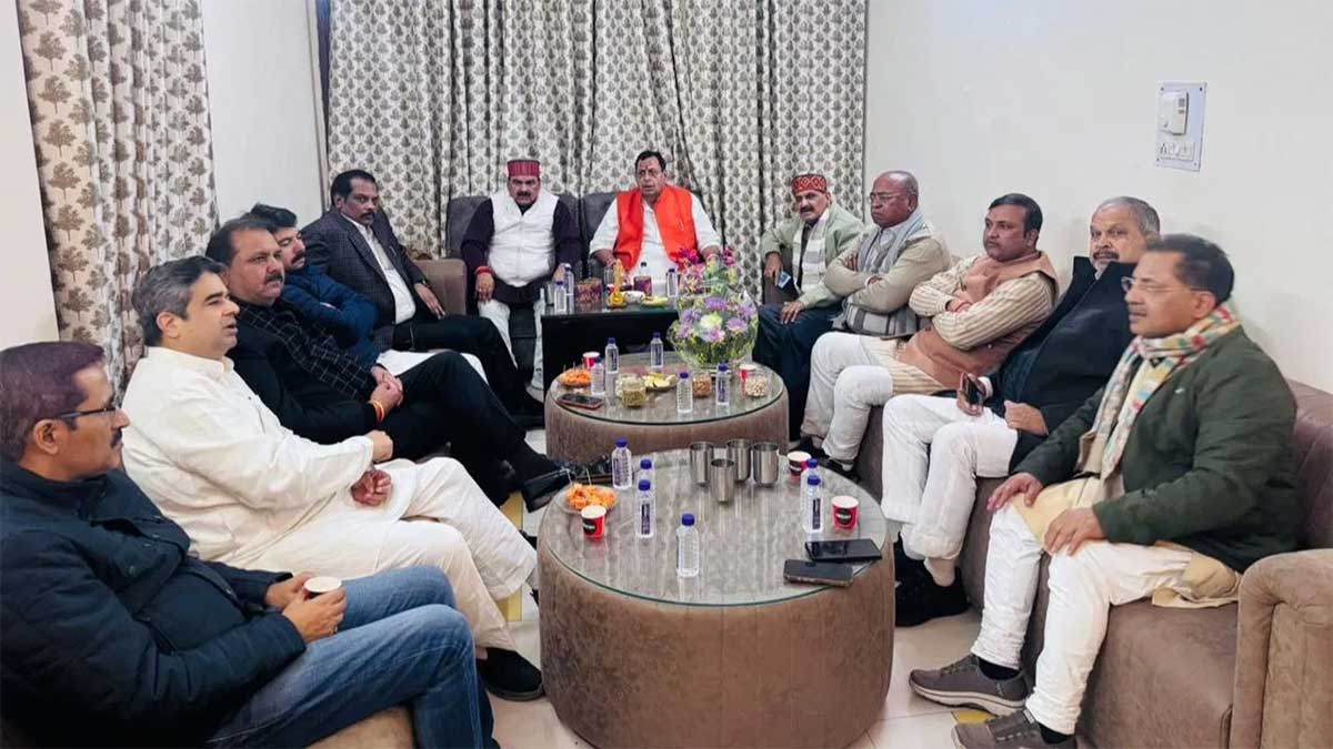 यूपी में 100 सीटों पर खतरा? पंकज चौधरी की ताजपोशी के बाद एकजुट हुए ब्राह्मण विधायक, लिट्टी-चोखा पर पकी सियासत
