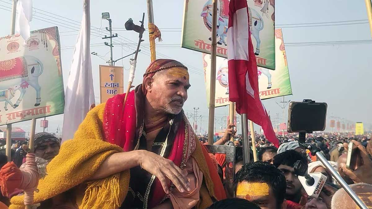 माघ मेले में शंकराचार्य का रथ रोकने पर बवाल, पुलिस पर संतों को मारने का आरोप, सीएम योगी पर साधा निशाना