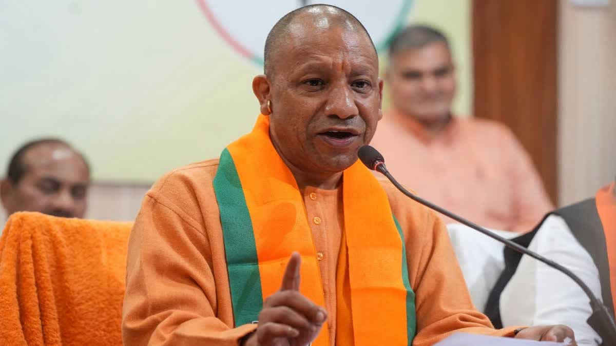 होली से पहले CM योगी का बड़ा गिफ्ट, 28 फरवरी को ही आ जाएगी सैलरी, छुट्टियों में भी हुआ ये बड़ा बदलाव