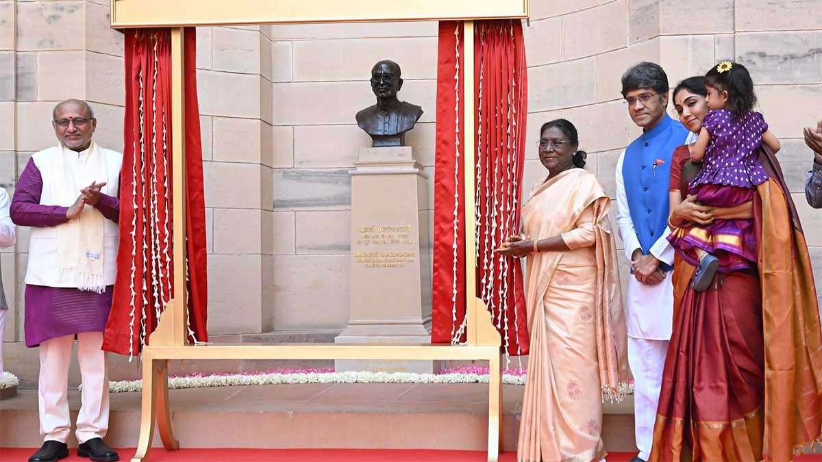 गुलामी की एक और निशानी खत्म, राष्ट्रपति भवन से हटी लुटियंस की प्रतिमा, PM मोदी ने की तारीफ