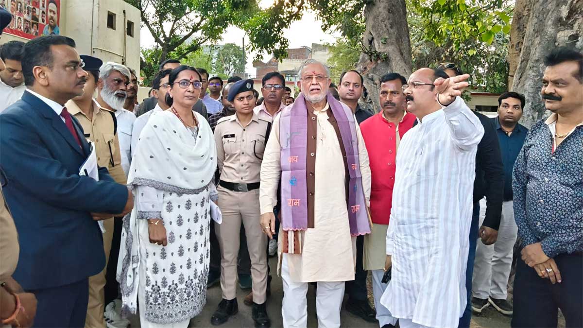 सांसद ने वित्तमंत्री और डीआरएम के साथ रेलवे स्टेशन पर चल रहे निर्माण कार्य का किया निरीक्षण, निर्माण कार्य धीमी गति से चलने पर जताई नाराजगी