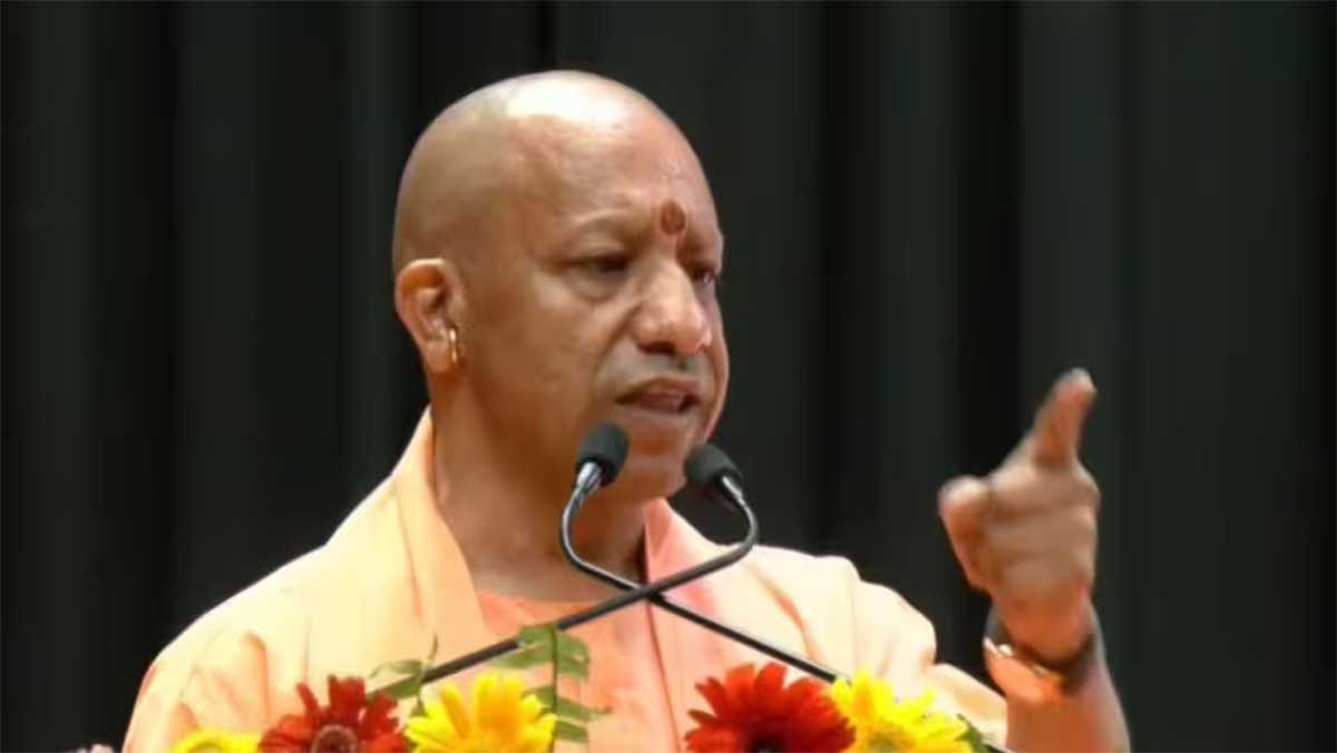 पेट्रोल-डीजल पर केंद्र का बड़ा फैसला, एक्साइज ड्यूटी घटते ही खुश हुए CM योगी, बोले- लोगों को मिलेगी बड़ी राहत