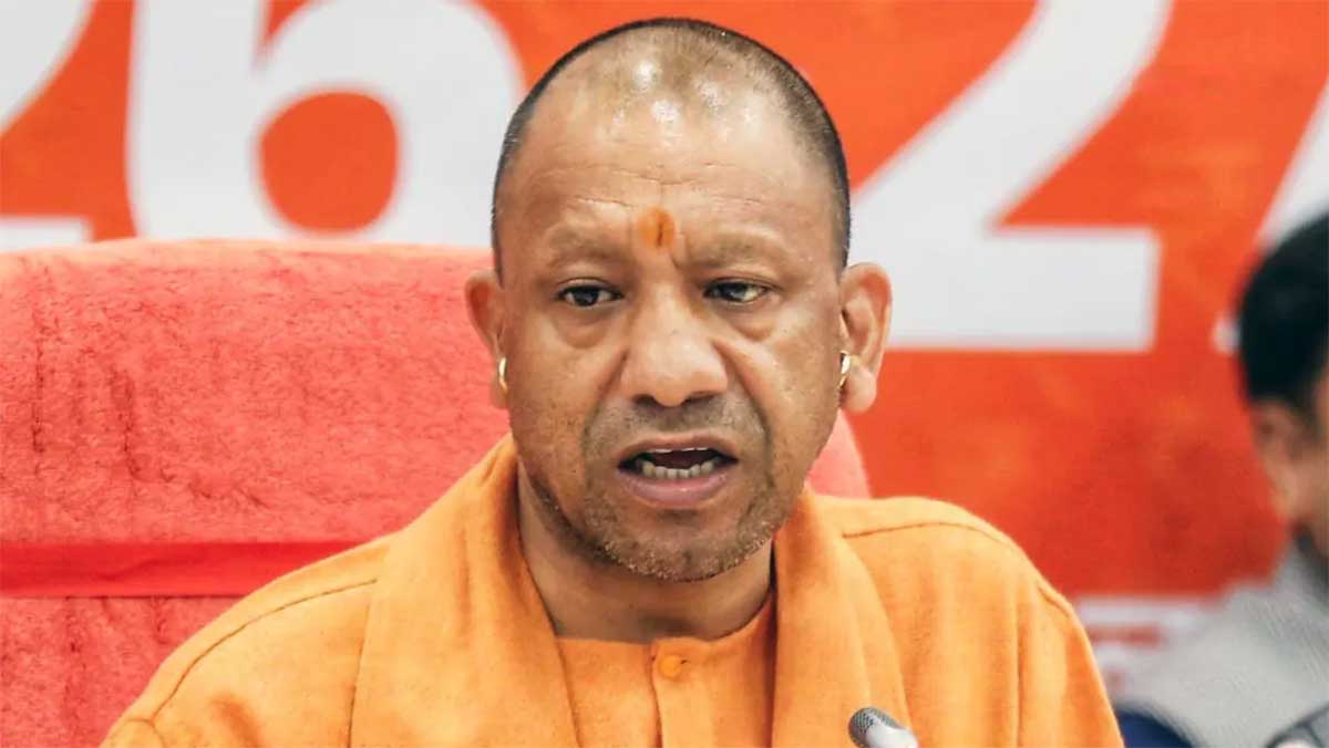 बारिश-ओलावृष्टि से तबाही के बाद एक्शन में सीएम योगी, 24 घंटे में मुआवजा देने का बड़ा आदेश