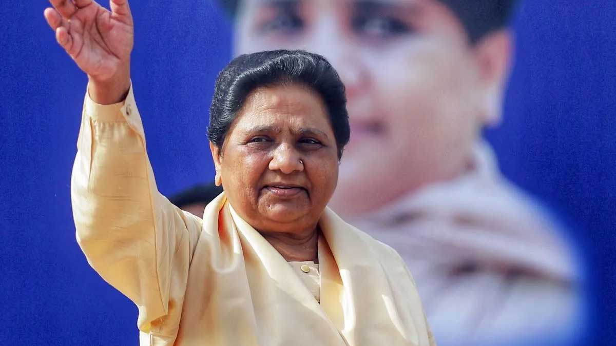 कांशीराम को भारत रत्न की मांग पर मायावती का सपा-कांग्रेस पर हमला, बोलीं- दलित चमचे चुप रहें तो बेहतर