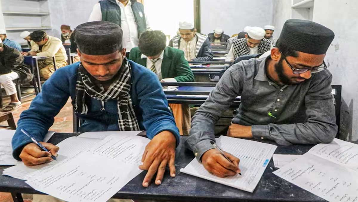 यूपी के मदरसों में बड़ा बदलाव, अब यूनिवर्सिटी से मिलेगी डिग्री, 53 साल पुराने कानून में बड़ा संशोधन