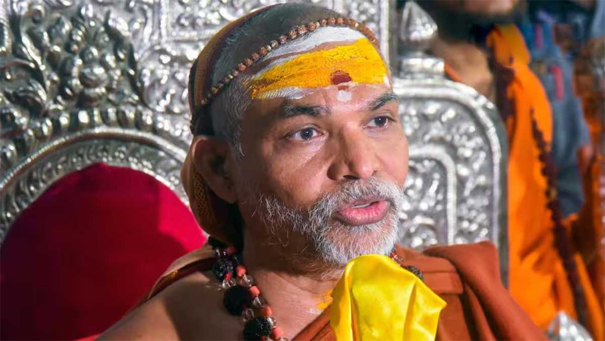 शंकराचार्य अविमुक्तेश्वरानंद के विदेश जाने पर रोक की मांग, कोर्ट में दाखिल हुई अर्जी