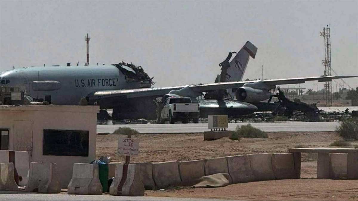 Iran War: ईरान के हमले से तबाह अमेरिकी ताकत, सऊदी एयरबेस पर खड़े AWACS के दो टुकड़े, पहली तस्वीर ने बढ़ाया तनाव