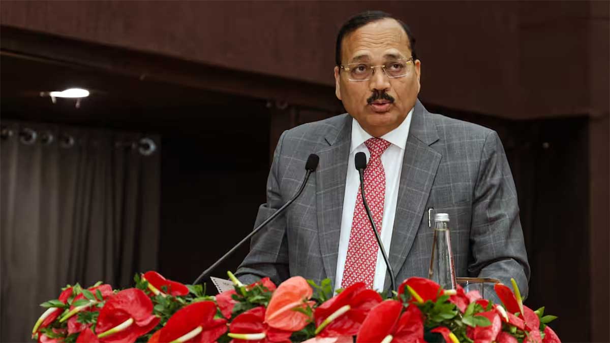 डिजिटल अरेस्ट पर सुप्रीम कोर्ट का कड़ा रुख, CJI बोले- पढ़े-लिखे लोग भी हो रहे शिकार, मामला सुनकर रह जाएंगे हैरान