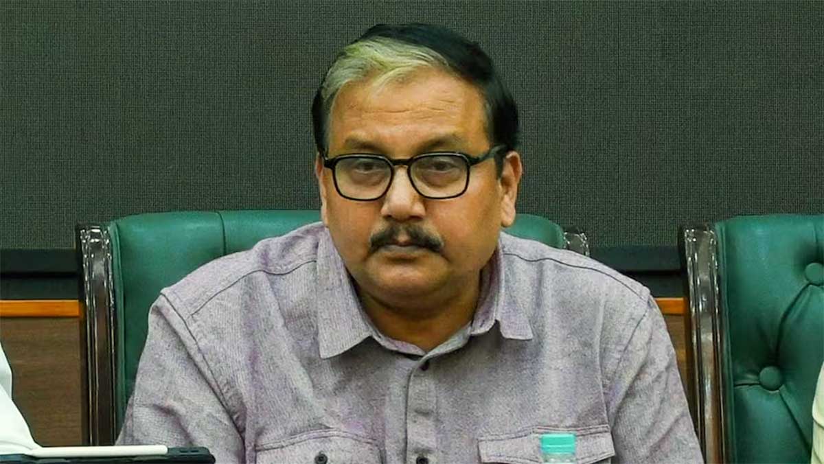 वन नेशन, वन पार्टी का खतरा? AAP सांसदों के BJP में जाने पर मनोज झा का बड़ा हमला