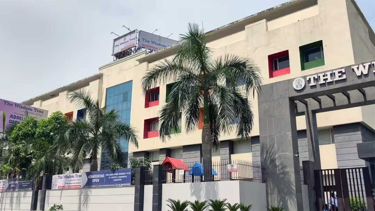 125 करोड़ की स्कूल बिल्डिंग पर IT का एक्शन, नोएडा के The Wisdom Tree School को बेनामी घोषित, अभिभावकों में बढ़ी चिंता