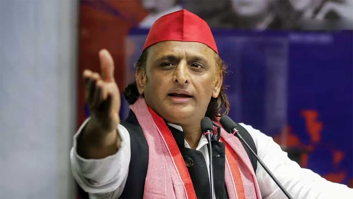 ‘हवा से टूट रहे पुल, ट्रैफिक चला तो क्या होगा?’ हमीरपुर हादसे पर BJP पर बरसे अखिलेश यादव