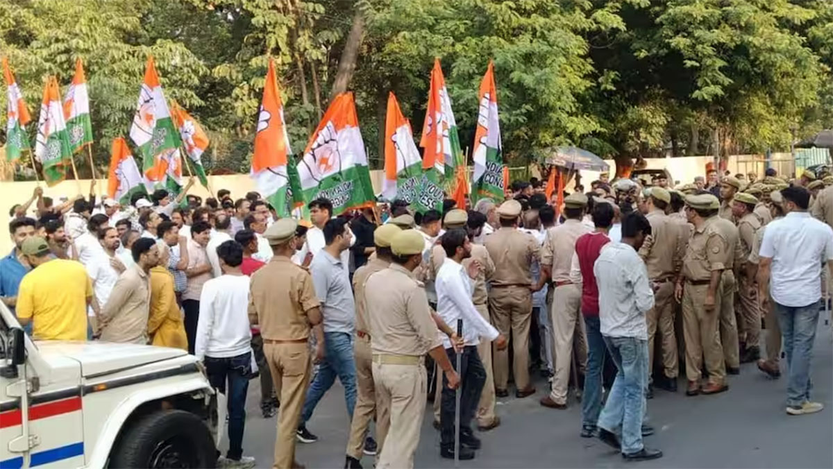मुजफ्फरनगर में सियासी टकराव, किसान नौजवान बचाओ यात्रा रोके जाने पर सड़क पर उतरे कार्यकर्ता