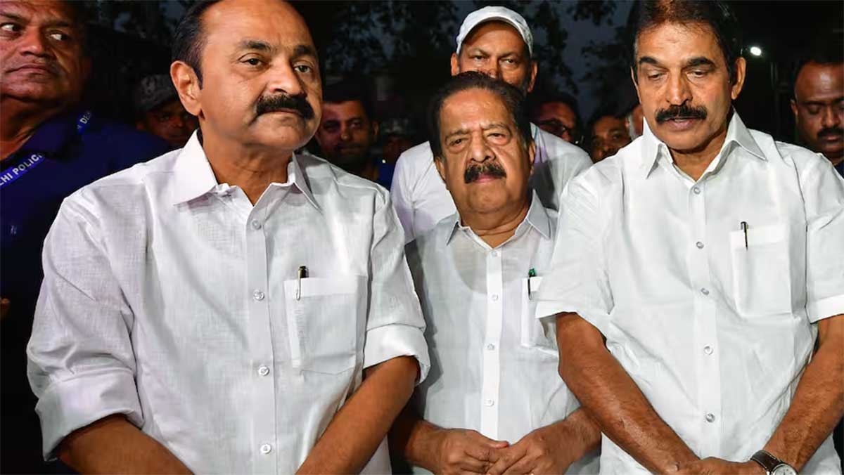 केरल में प्रचंड जीत के बाद भी फंसा कुर्सी का पेंच, क्या दिल्ली से तय होगा अगला मुख्यमंत्री?