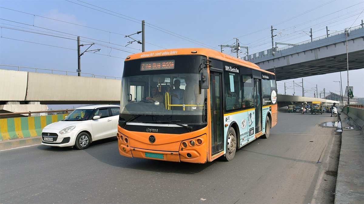 यूपी में बदलने वाली है रोडवेज बसों की तस्वीर, यात्रियों को मिलेंगी ये नई सुविधाएं